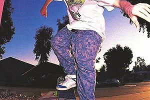 Skate Style: Shop Skater Vintage Finds + Gear How to Skateboard: A Beginner's Guide to Your First Board & Tricks Skate Style: Shop Skater Vintage Finds + Gear | How to Skateboard: A Beginner's Guide to Your First Board & Tricks