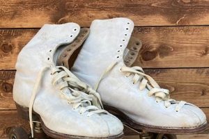 Roll Back in Time: Vintage Chicago Roller Skates for Sale! How to Skateboard: A Beginner's Guide to Your First Board & Tricks Roll Back in Time: Vintage Chicago Roller Skates for Sale! | How to Skateboard: A Beginner's Guide to Your First Board & Tricks