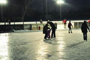 Your Guide to Eden Prairie Open Skate Fun How to Skateboard: A Beginner's Guide to Your First Board & Tricks Your Guide to Eden Prairie Open Skate Fun | How to Skateboard: A Beginner's Guide to Your First Board & Tricks