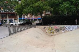Best BCN Skate Spots: Barcelona for Skaters! How to Skateboard: A Beginner's Guide to Your First Board & Tricks Best BCN Skate Spots: Barcelona for Skaters! | How to Skateboard: A Beginner's Guide to Your First Board & Tricks