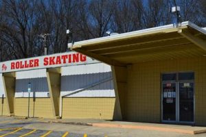 Your Guide: Waldorf Skate Center Fun + More! How to Skateboard: A Beginner's Guide to Your First Board & Tricks Your Guide: Waldorf Skate Center Fun + More! | How to Skateboard: A Beginner's Guide to Your First Board & Tricks