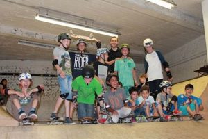 Level Up: The Ultimate Skate Aid Guide for Skaters How to Skateboard: A Beginner's Guide to Your First Board & Tricks Level Up: The Ultimate Skate Aid Guide for Skaters | How to Skateboard: A Beginner's Guide to Your First Board & Tricks