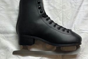 Best American Figure Skates: Boots & Blades! How to Skateboard: A Beginner's Guide to Your First Board & Tricks Best American Figure Skates: Boots & Blades! | How to Skateboard: A Beginner's Guide to Your First Board & Tricks