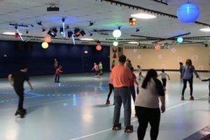 Discover Carousel Skate Wichita KS: Fun for Skaters! How to Skateboard: A Beginner's Guide to Your First Board & Tricks Discover Carousel Skate Wichita KS: Fun for Skaters! | How to Skateboard: A Beginner's Guide to Your First Board & Tricks