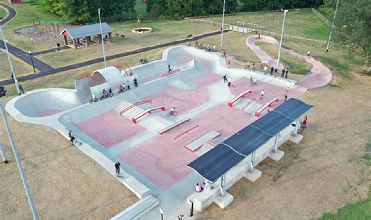 Your Everett Skate Park Guide | Hours & More How to Skateboard: A Beginner's Guide to Your First Board & Tricks Your Everett Skate Park Guide | Hours & More | How to Skateboard: A Beginner's Guide to Your First Board & Tricks