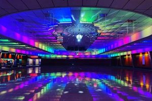 Your Local Skate Center: Fun & Fitness! How to Skateboard: A Beginner's Guide to Your First Board & Tricks Your Local Skate Center: Fun & Fitness! | How to Skateboard: A Beginner's Guide to Your First Board & Tricks