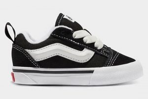 Best Infant Skate Shoes: Tiny Kicks, Big Style! How to Skateboard: A Beginner's Guide to Your First Board & Tricks Best Infant Skate Shoes: Tiny Kicks, Big Style! | How to Skateboard: A Beginner's Guide to Your First Board & Tricks