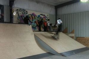 Unlock Skate 209: A Skater's Essential Guide + Tips How to Skateboard: A Beginner's Guide to Your First Board & Tricks Unlock Skate 209: A Skater's Essential Guide + Tips | How to Skateboard: A Beginner's Guide to Your First Board & Tricks