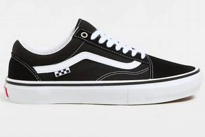 Best Skate Old Skool Shoes: Styles & Reviews (Year) | How to Skateboard: A Beginner's Guide to Your First Board & Tricks