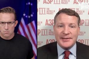 Pro Mike Davis Skate: Style, Tricks & More | How to Skateboard: A Beginner's Guide to Your First Board & Tricks