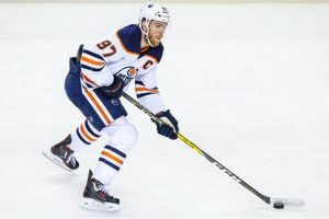 NHL Skaters: How Fast Do NHL Players Skate Really? | How to Skateboard: A Beginner's Guide to Your First Board & Tricks