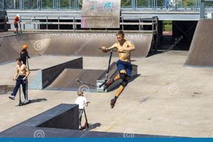 Best Scooter for Skate Park Tricks: Ride the Park! | How to Skateboard: A Beginner's Guide to Your First Board & Tricks