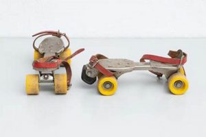 Learn Spanish Patines: Roller Skates Guide | How to Skateboard: A Beginner's Guide to Your First Board & Tricks