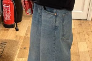 Skater Style: Baggy Pants Skater Look + Pro Tips | How to Skateboard: A Beginner's Guide to Your First Board & Tricks